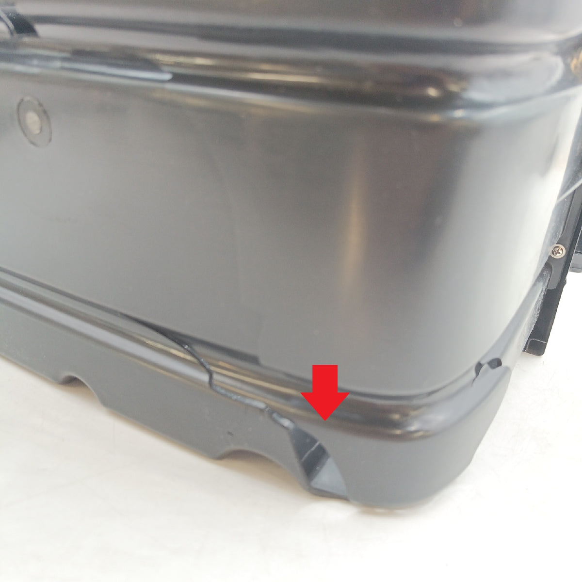 Amazon Basics Aktenvernichter mit Mikropartikelschnitt, 8 Blatt, mit Transparentem Sichtfenster, für Dokumente, CDs und Kreditkarten, 15l Auffangbehälter, Schwarz