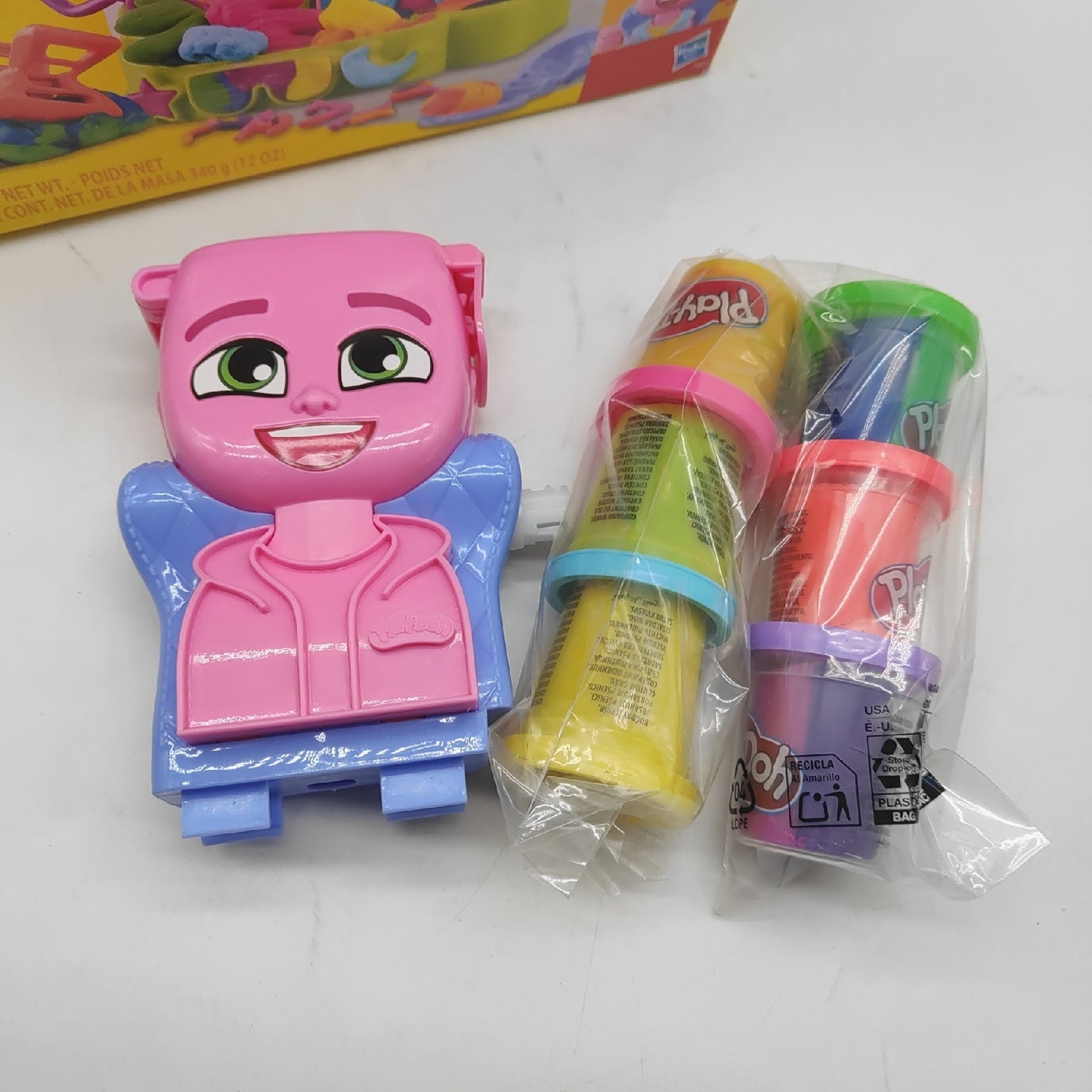Play-Doh Wilder Friseur Spielset mit 6 Dosen, Rollenspielzeug, Spielzeug für Mädchen und Jungen ab 3