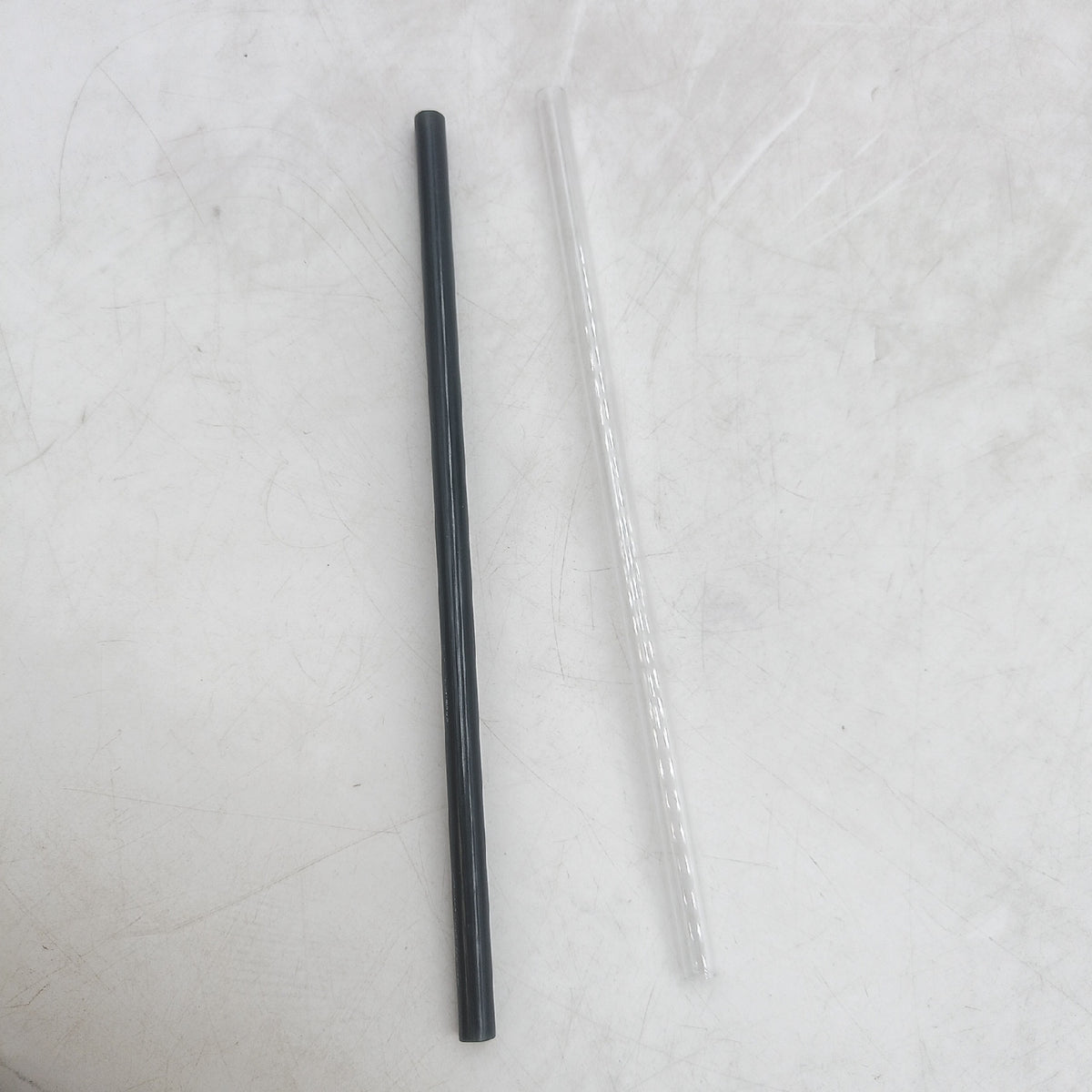 Simple Modern Thermobecher mit Strohhalm Deckel Henkel aus Edelstahl 710ml Graphite Classic