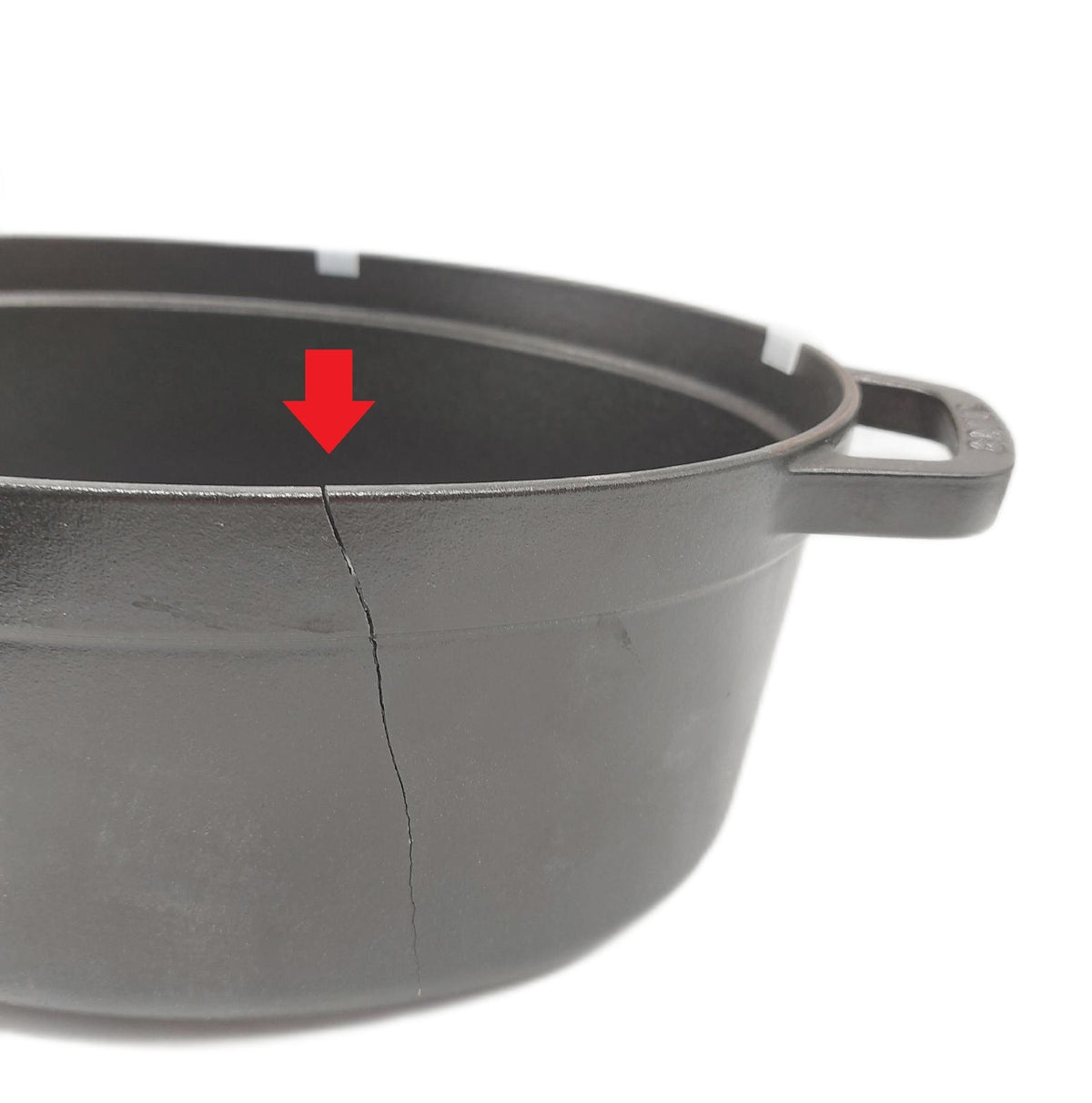STAUB Gusseisen Bräter Cocotte Oval 37 cm 8 L Bruch Riss