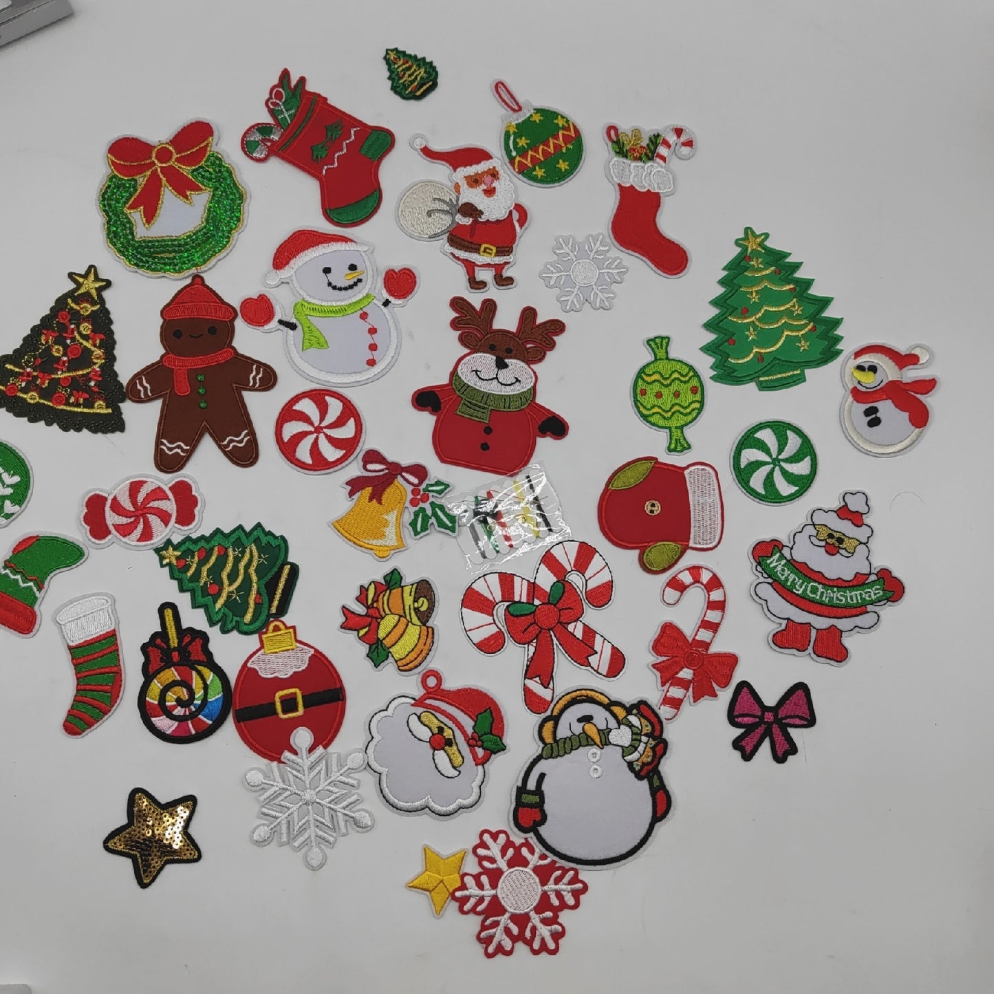 Augsun Aufnäher Weihnachten Patches 36 Stück zum Aufbügeln festlich D