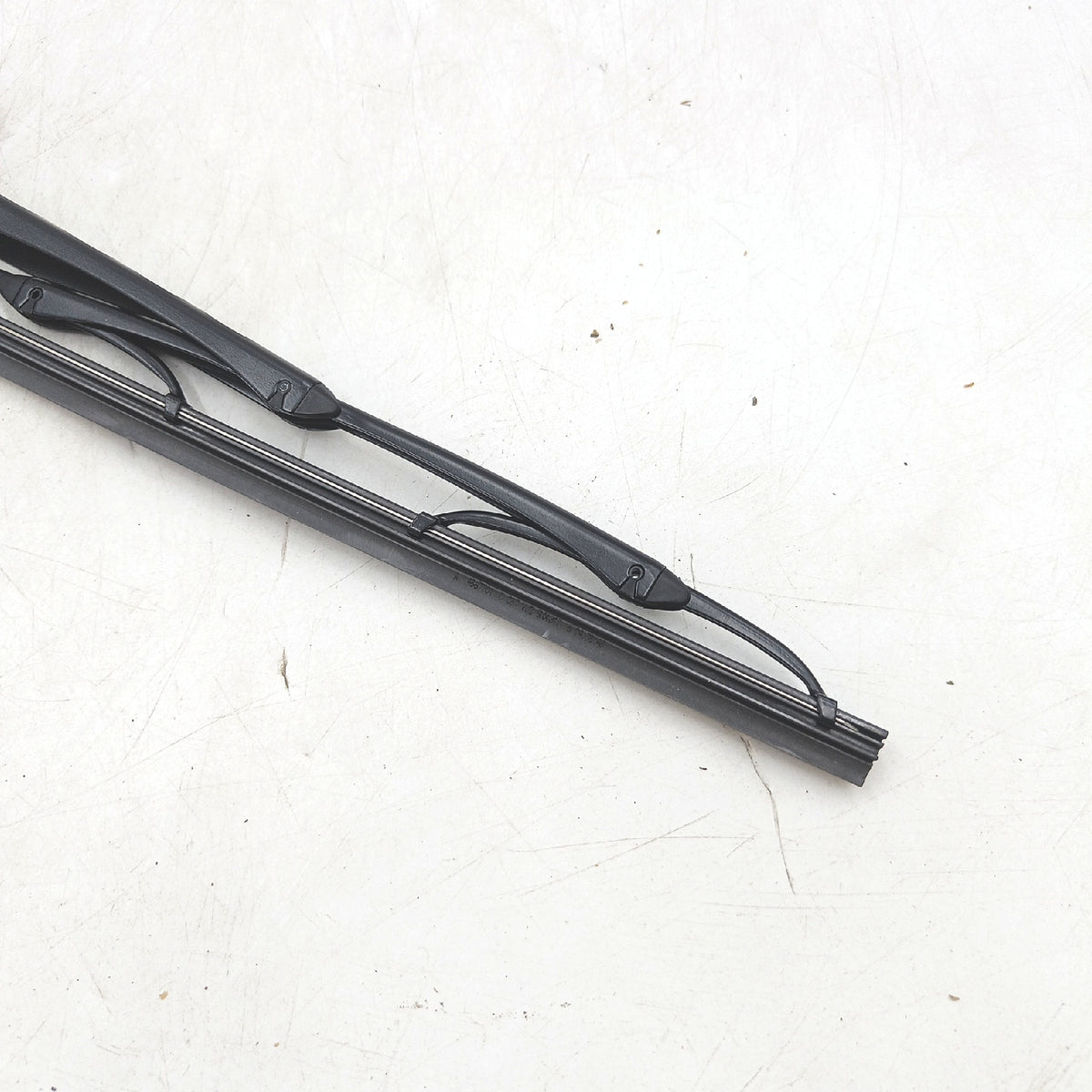 Valeo Silencio VM11 Wischblatt vorne 550 mm konventionell Spaetztensil Perf