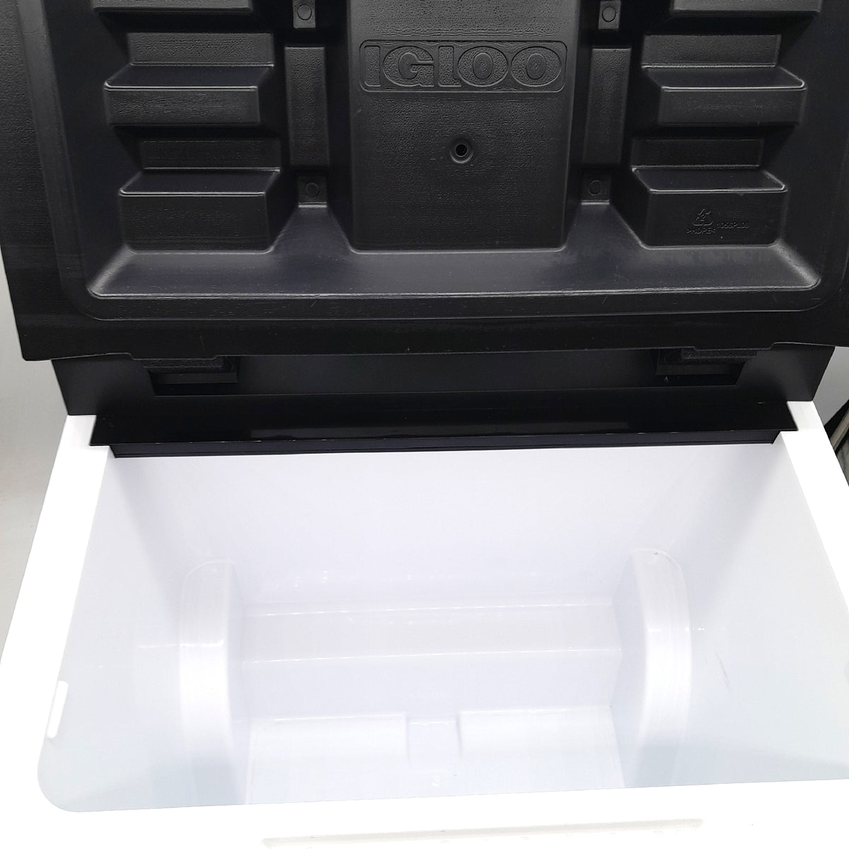 Igloo IP42 Roller Kühlbox 42L passive Kühlbox mit Rollen Mobilität Outdoor Camping