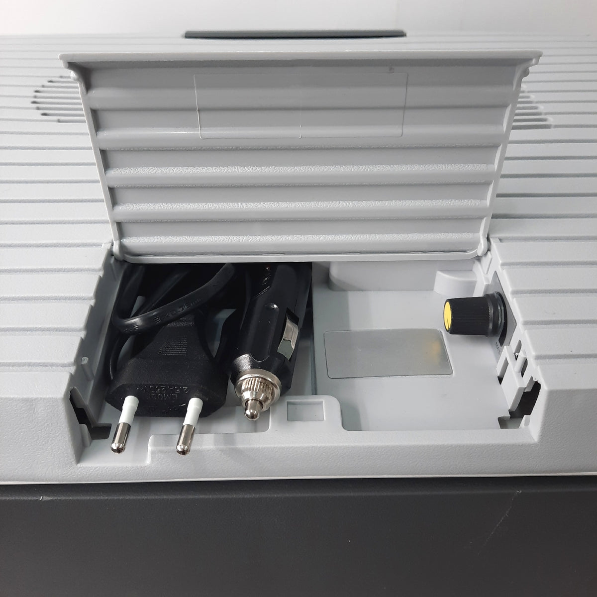 AEG Kühlbox Autozubehör KK 28 Liter Thermoelektrisch 12 Volt