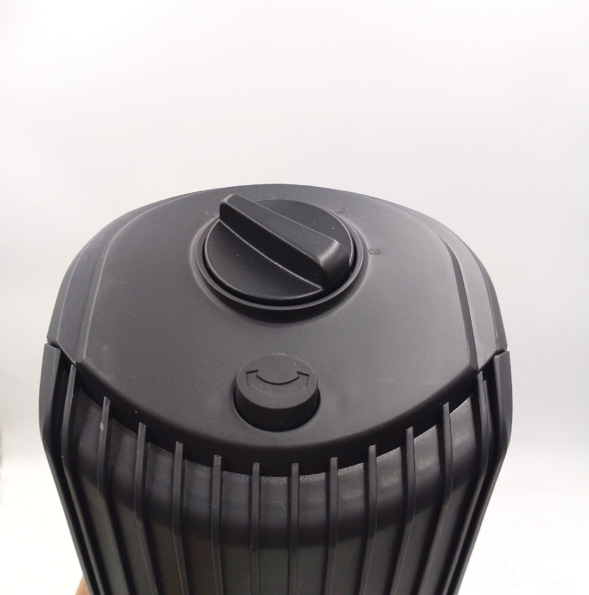 Amazon Basics Turmventilator Haushaltsgeräte 71cm 3 Geschwindigkeiten Oszillation