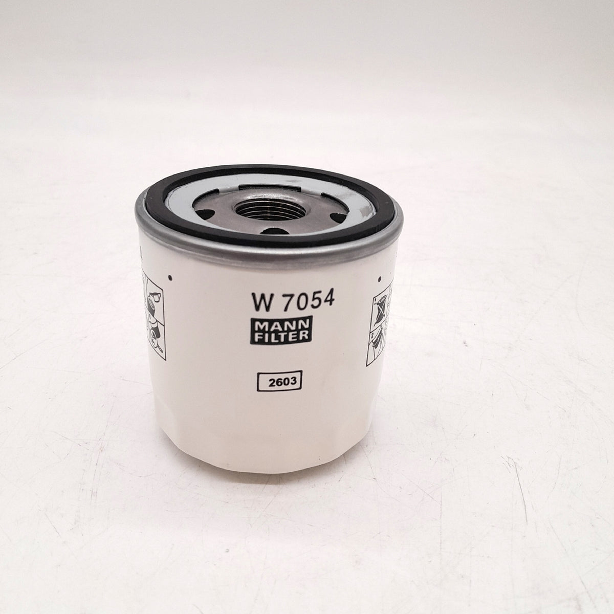 MANN FILTER Ölfilter Fahrzeug Ersatzteile W 7054 Wartung Reinigen Motor