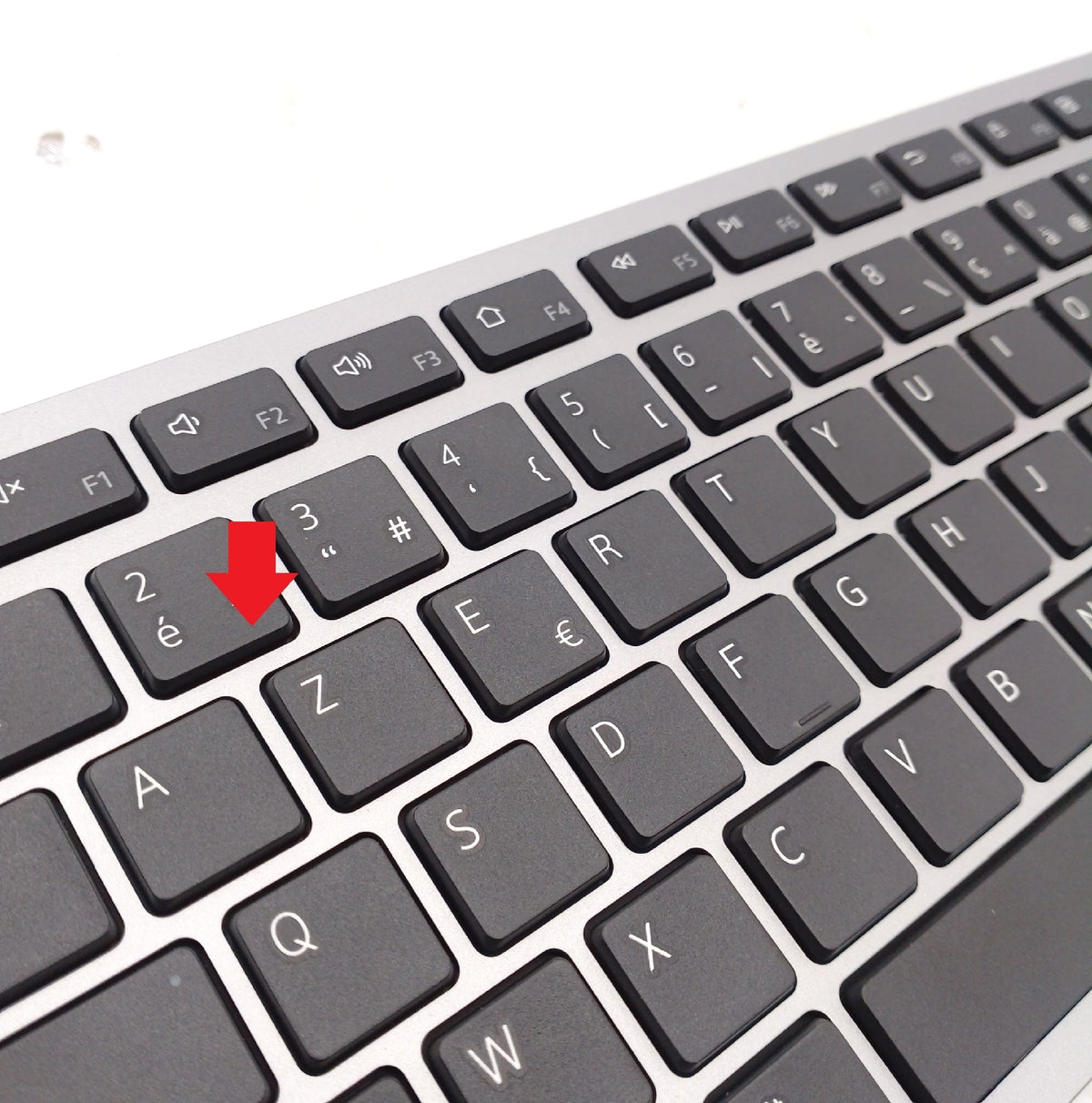 Dell Tastatur und Maus Set Computer Zubehör KM7321W Kabellos Mehrgeräte Unterstützung French Azerty
