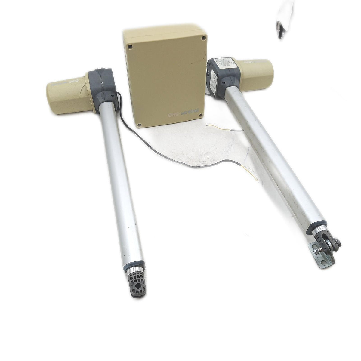 SCS Sentinel, MVE0100, Motorantrieb für Drehflügeltore, 24V, 2 Fernbedi - Defekt