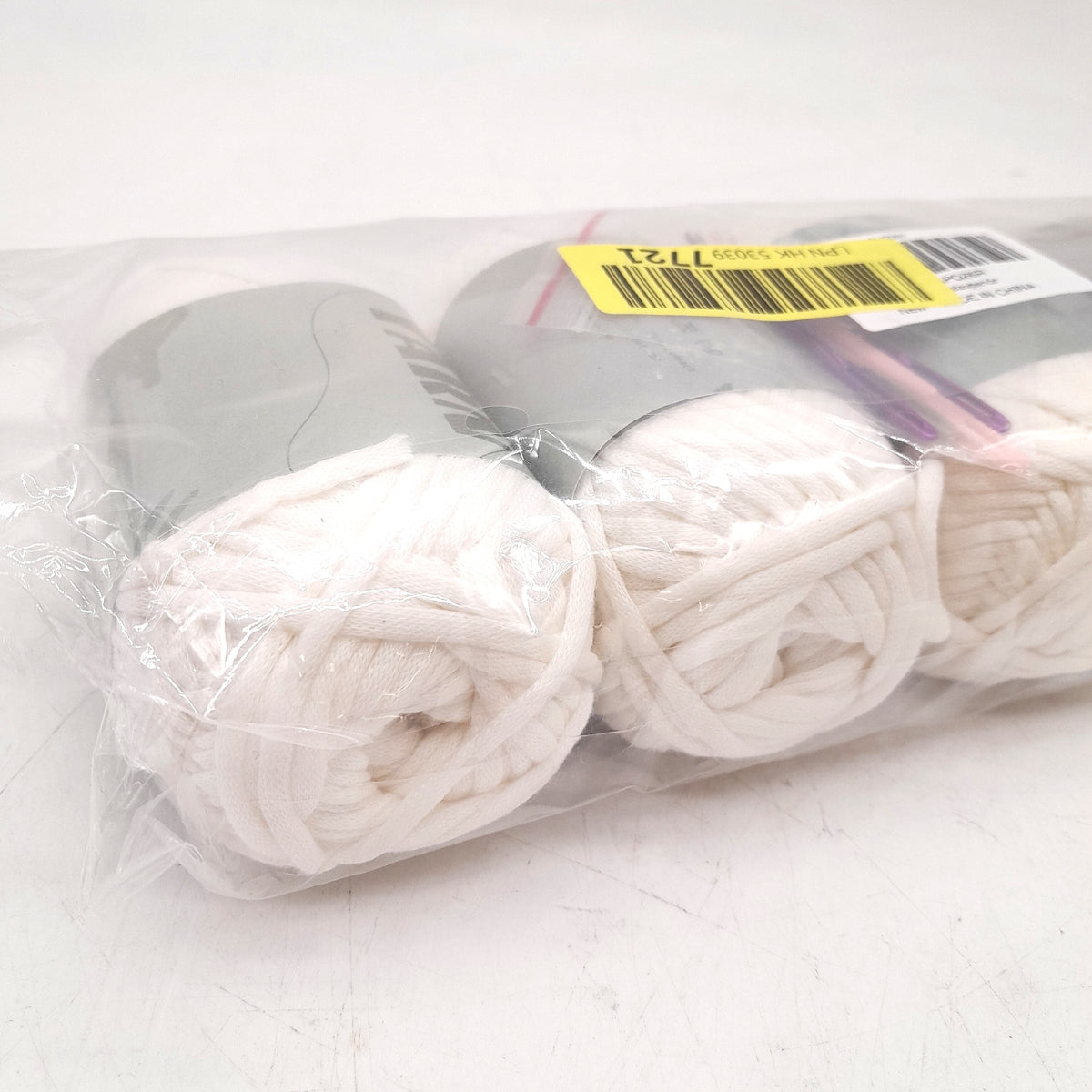 4 x 50g Schlauchgarn Häkelwolle Easy Yarn zum Häkeln für Anfänger und Fortgeschrittene