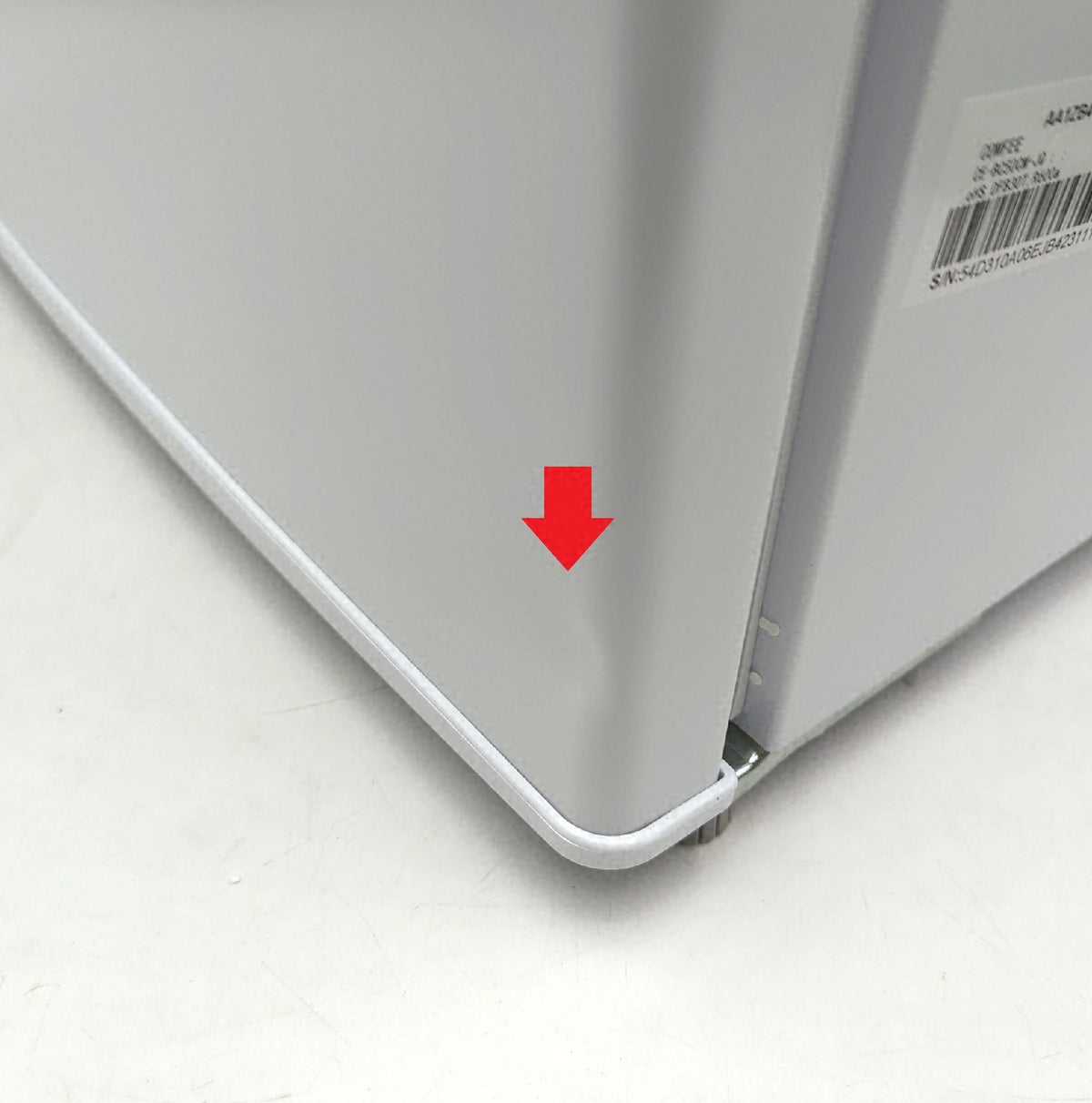 Comfee RCD50WH2E Mini Kühlschrank 43L Kühlbox Delle unten