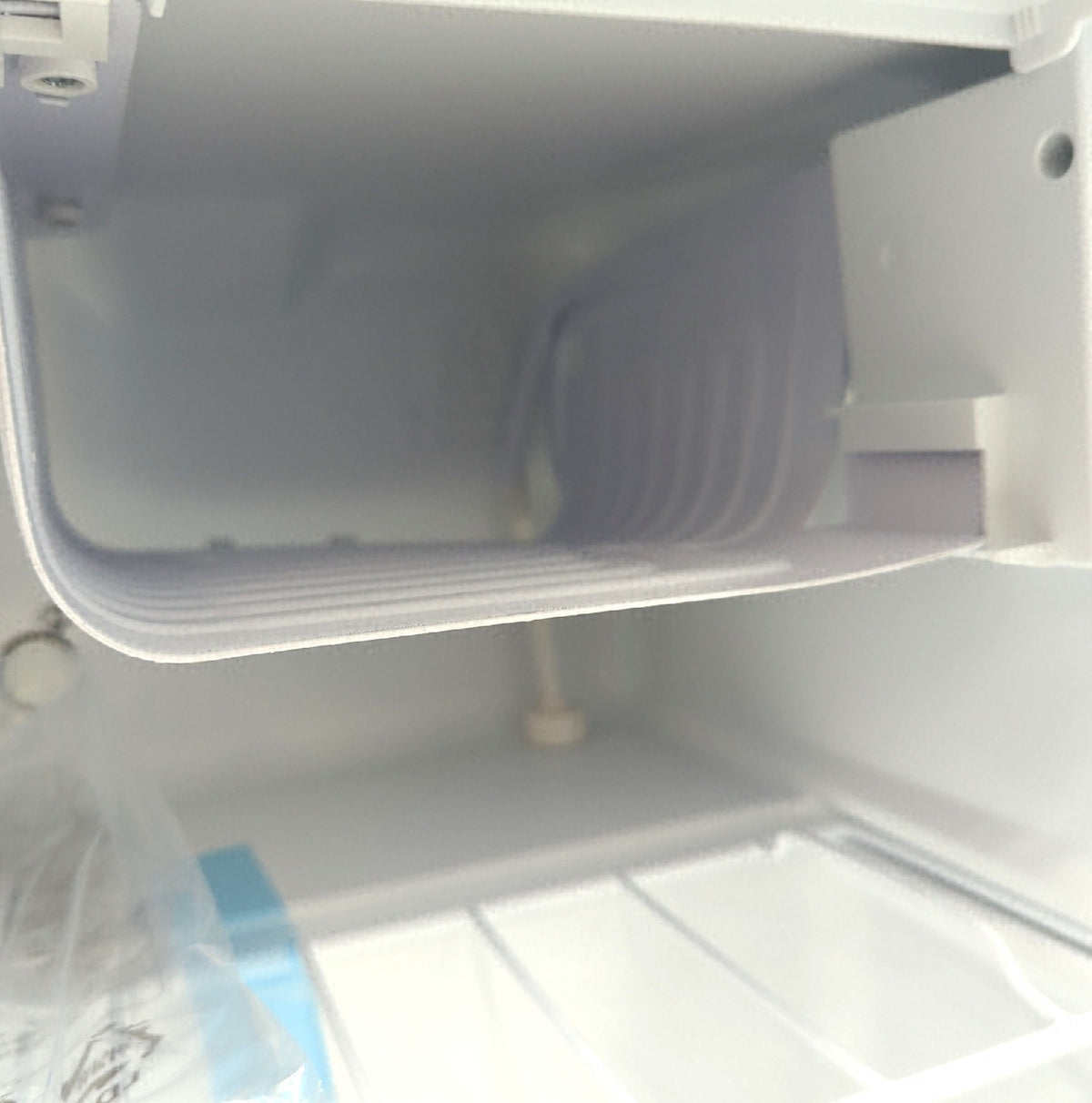 Comfee RCD50WH2E Mini Kühlschrank 43L Kühlbox Delle unten