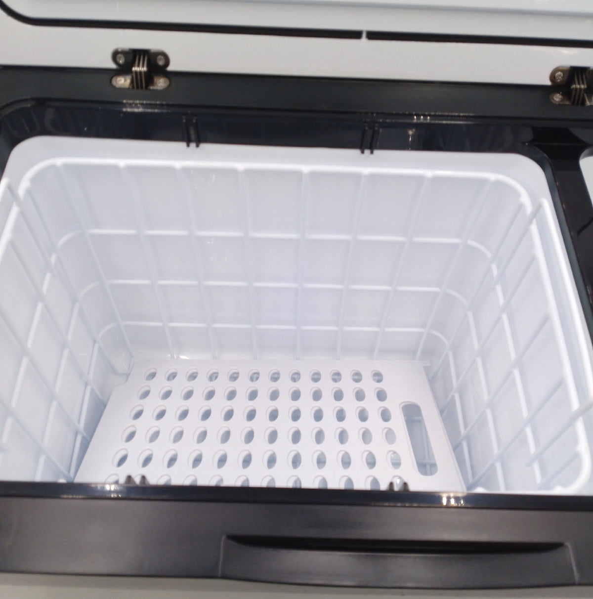 AEG Kompressor Kühlbox Automotive Kühlbox KK 30 Mobile Kühlung für Auto Fahrzeug