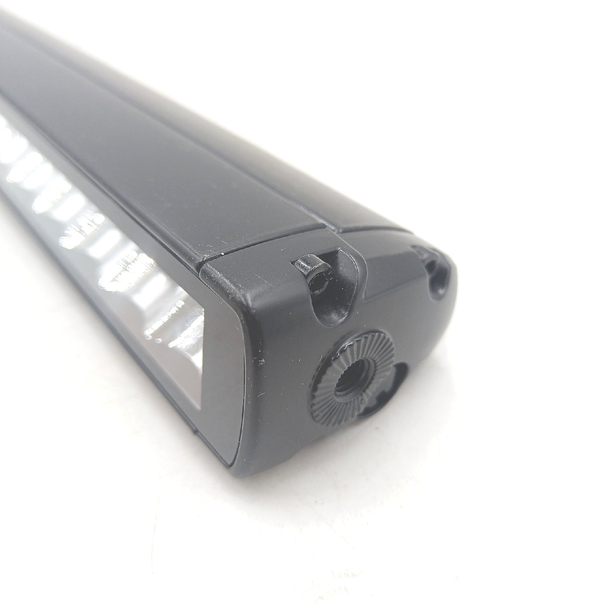 HELLA LED Lightbar Black Magic Slim 40 Zoll 12000 Lumen schlank leistungsstark