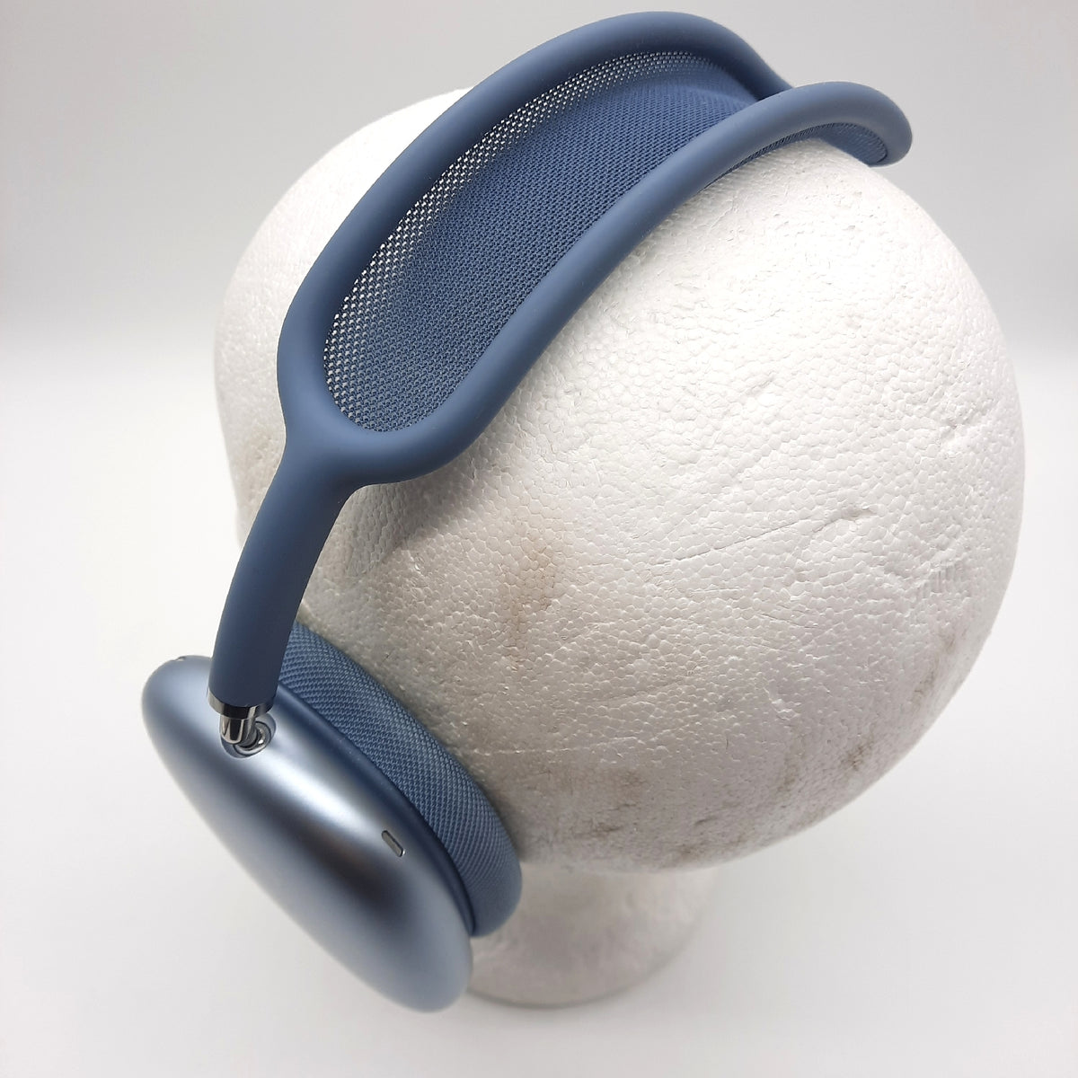 Apple AirPods Max kabellose Over Ear Kopfhörer aktive Geräuschunterdrückung Transparenzmodus USB C Ladecase Blau