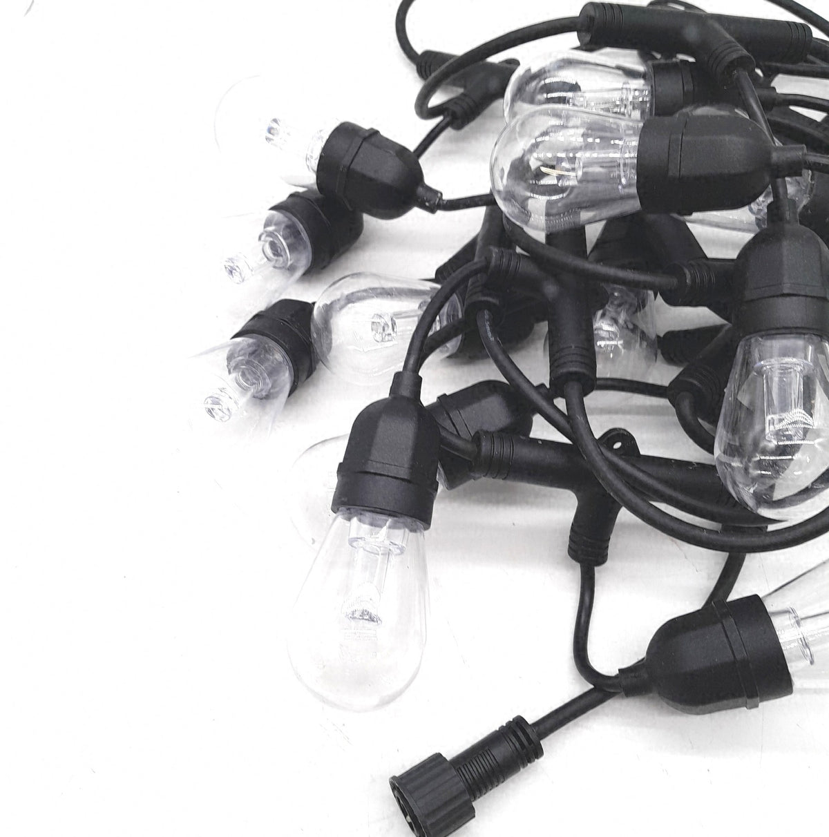 Ledvance SMART Outdoor WiFi Lichterkette 4 5W 240lm schwarz warmweisses Licht