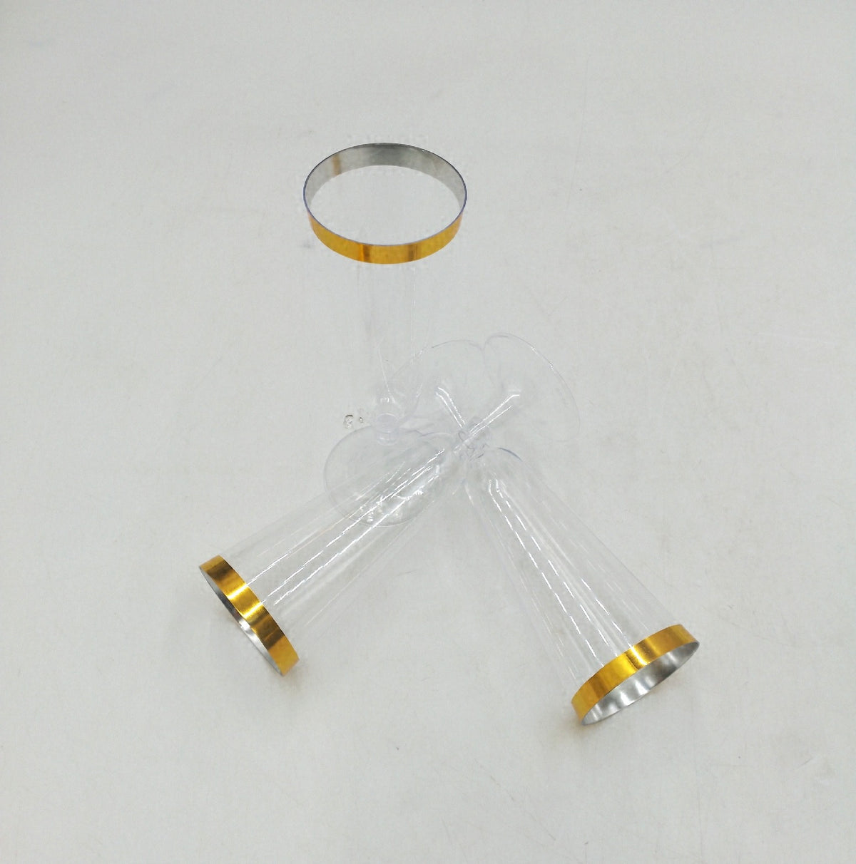Sektgläser Plastik Goldrand 50 Stück Kunststoff transparent 150ml Einwegbecher Party