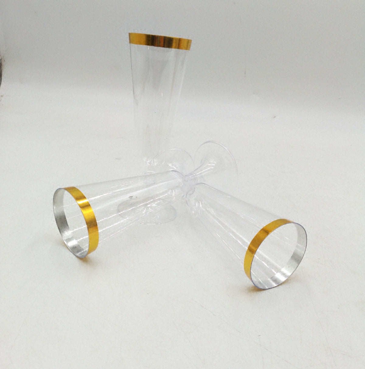 Sektgläser Plastik Goldrand 50 Stück Kunststoff transparent 150ml Einwegbecher Party