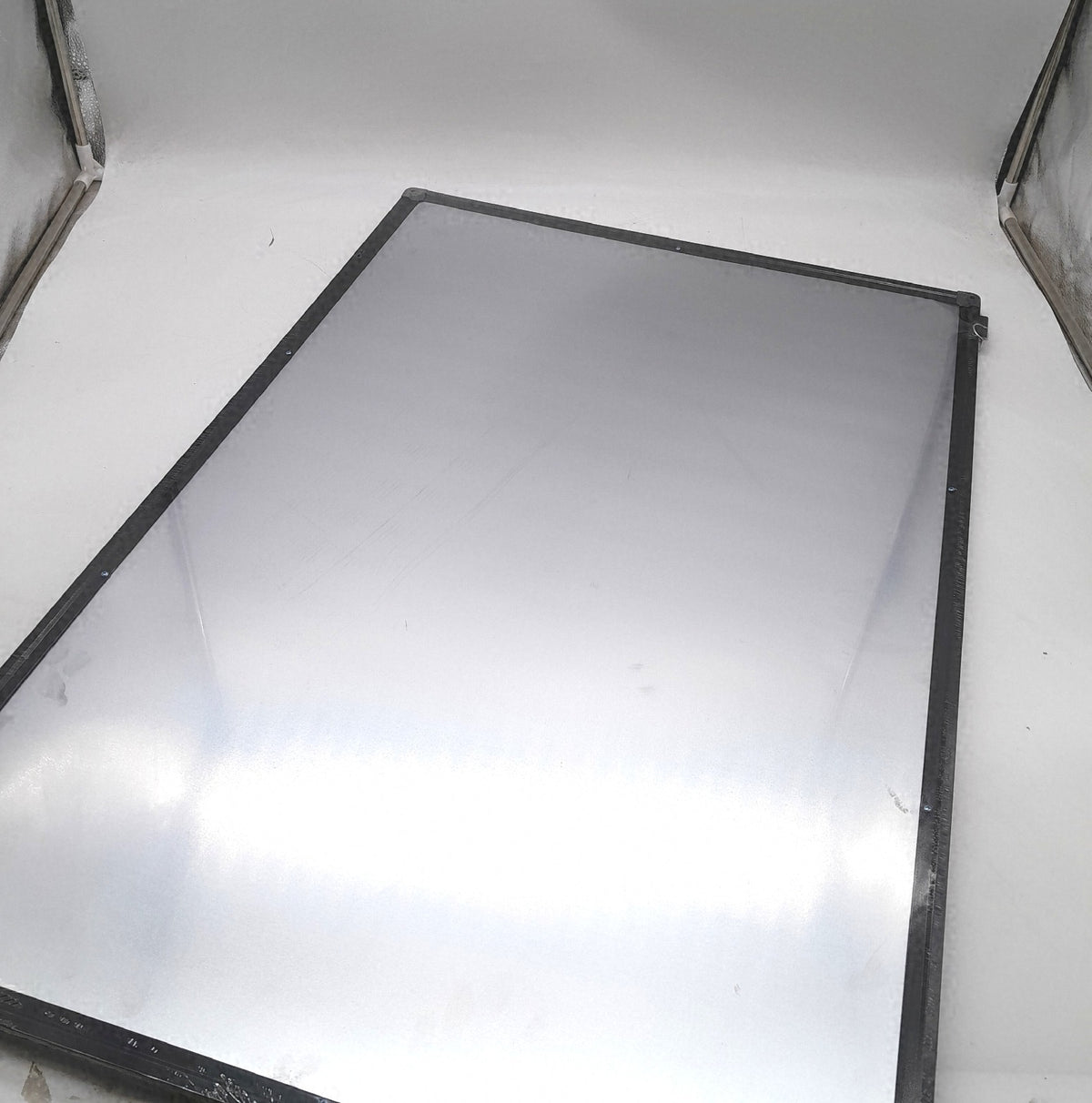 XIWODE magnetisches Whiteboard 90x60 große Magnettafel mit Delle auf der Vorderseite