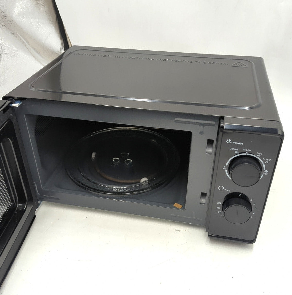 Galanz Mikrowelle freistehend 20 L 700 W Schwarz mit Drehteller kompakt und praktisch