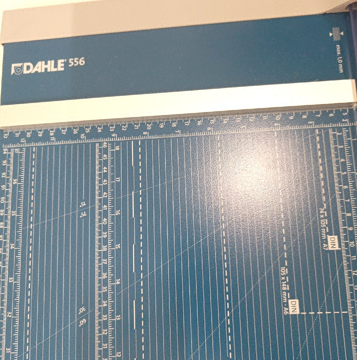 Dahle 556 Papierschneider Modell 2020 A1 10 Blatt leichte Kerbe