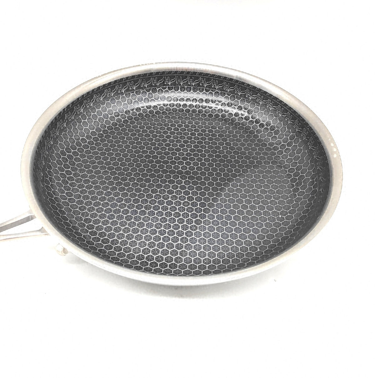 HENSSLERS Edelstahl Pfanne 28 cm Keramikbeschichtung mit Holzkochlöffel Unterseite fleckig