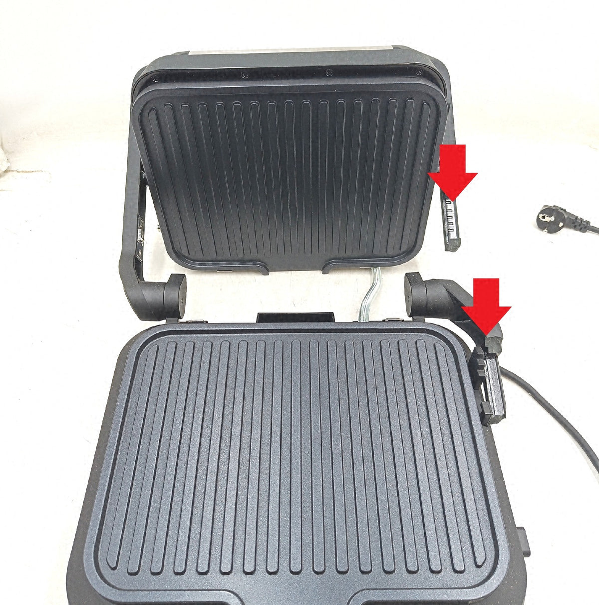 Tefal 3 in 1 Kontaktgrill Toastgerät und Indoor Grill Artikel mit Schaden an Henkel funktionstüchtig