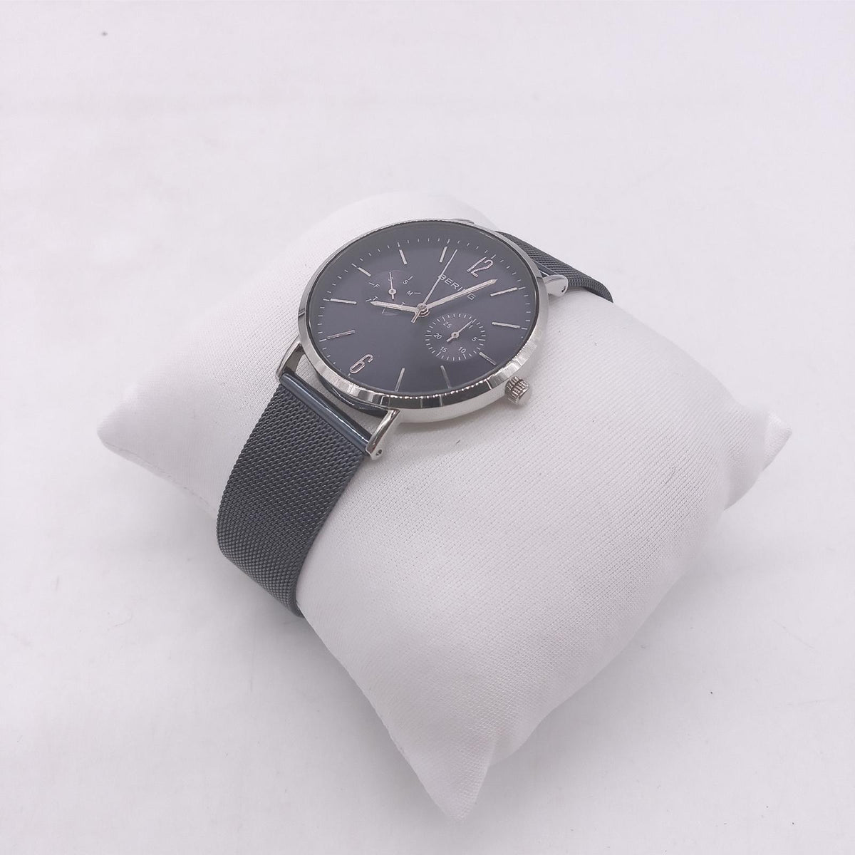 BERING Damen Uhr Quarz Blau Silber Defekt ohne Funktion Armband defekt