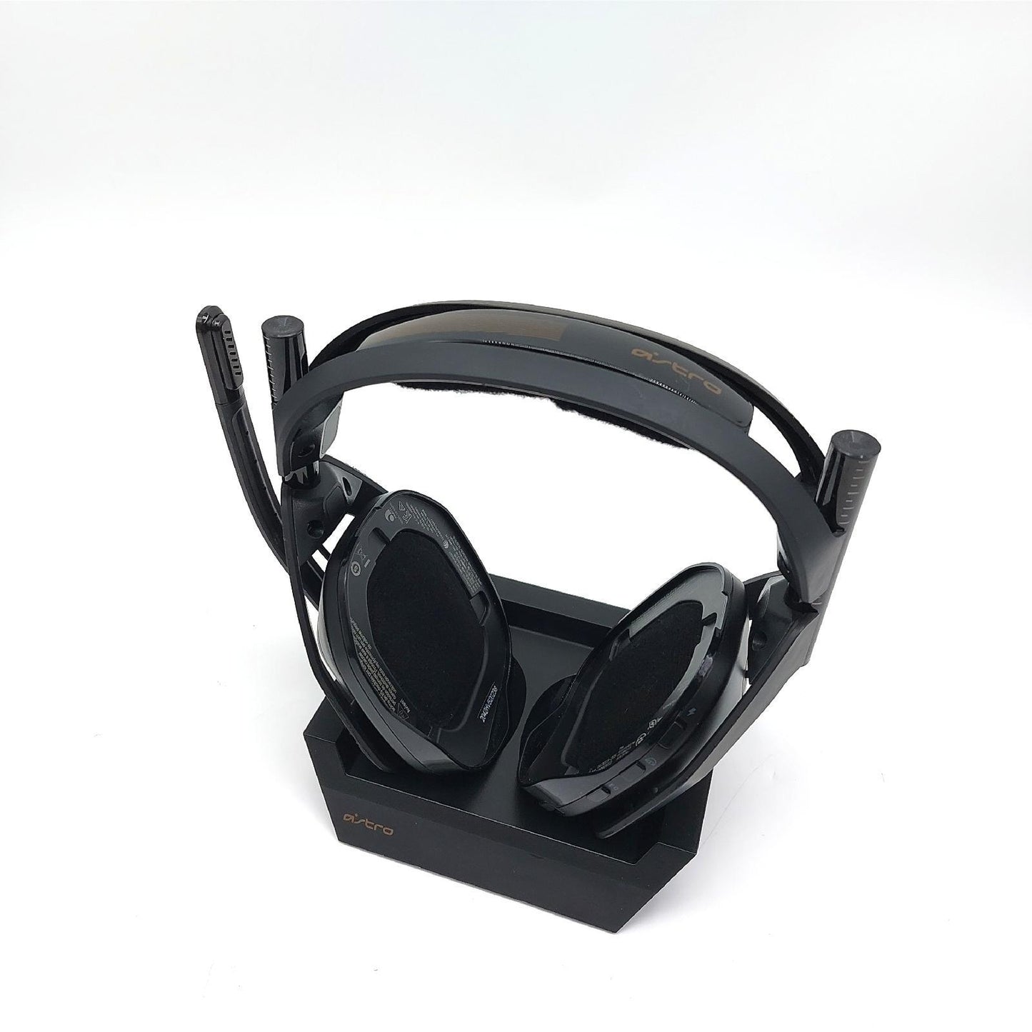 Astro Gaming A50 Wireless Gaming Kopfhörer Ohrpolster fehlen unvollständig