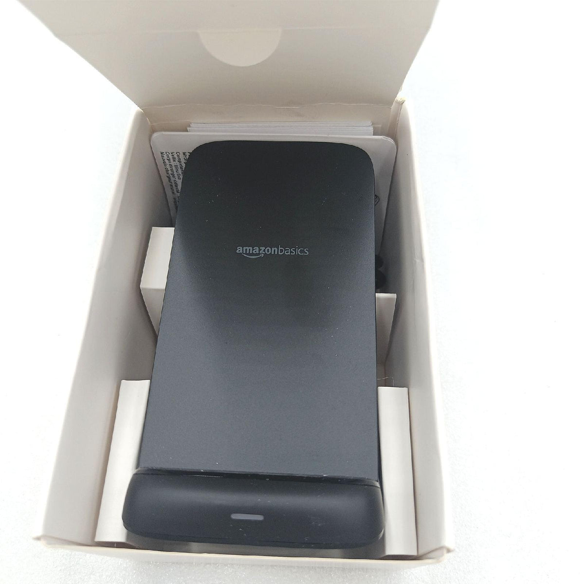 Amazon Basics Ladeständer Wireless Ladegerät Qi 10W iPhone Samsung Schnellladen Schwarz USB Kabel