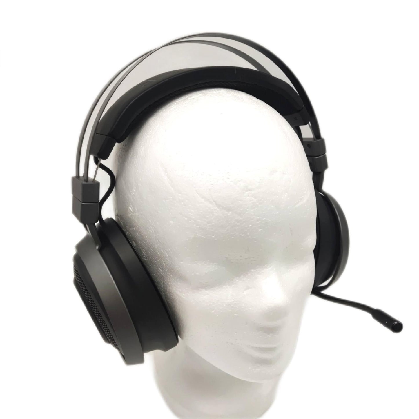 Razer Nari Ultimate Drahtloses Gaming Headset mit Gebrauchsspuren ohne Kabel