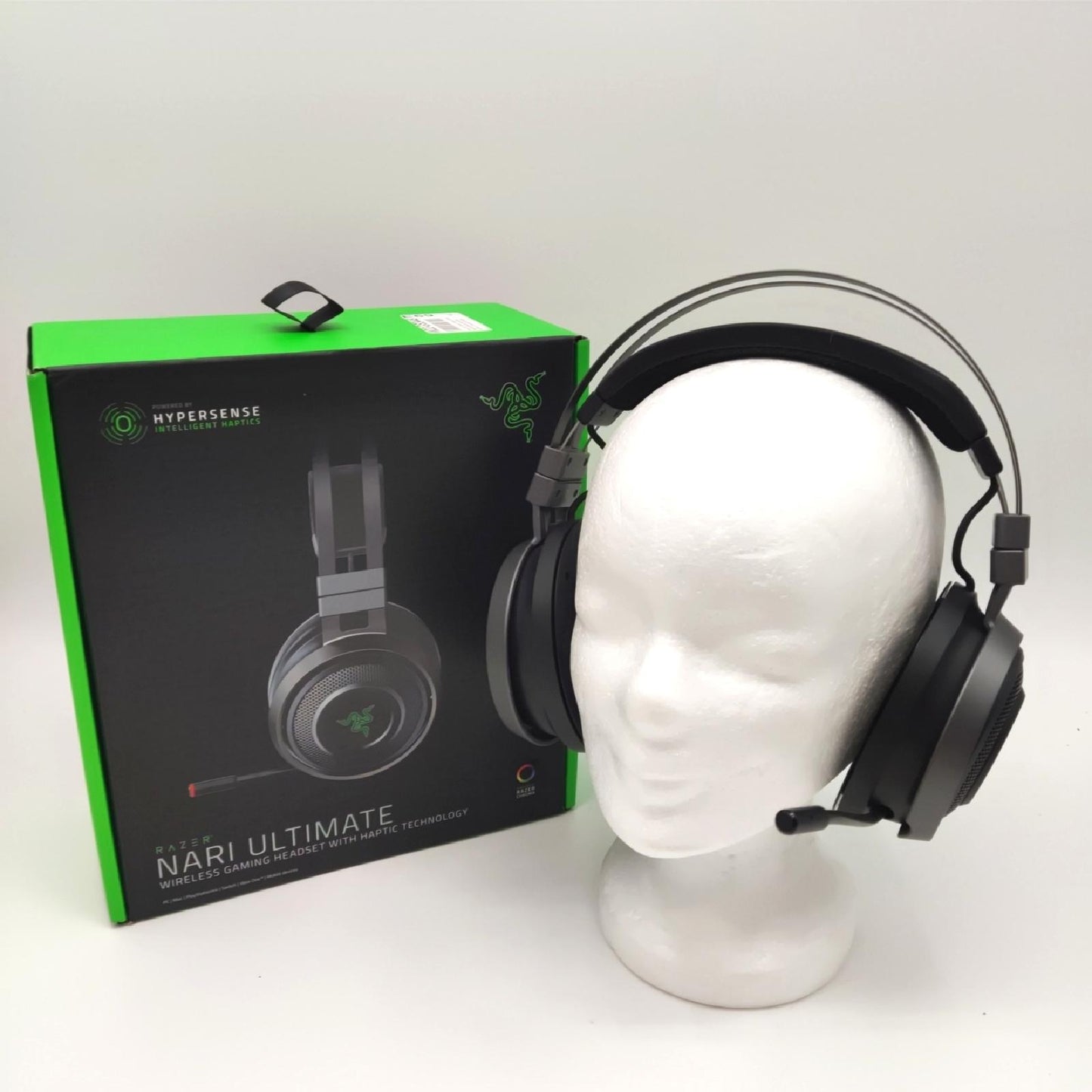Razer Nari Ultimate Drahtloses Gaming Headset mit Gebrauchsspuren ohne Kabel