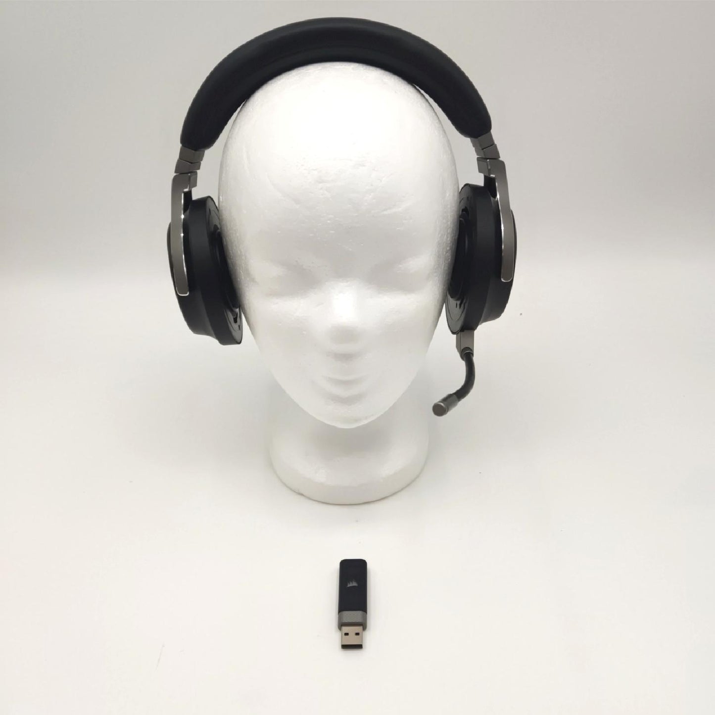 Corsair Virtuoso RGB Wireless High Fidelity Gaming Headset 7 1 ohne Kabel ohne Ohrpol