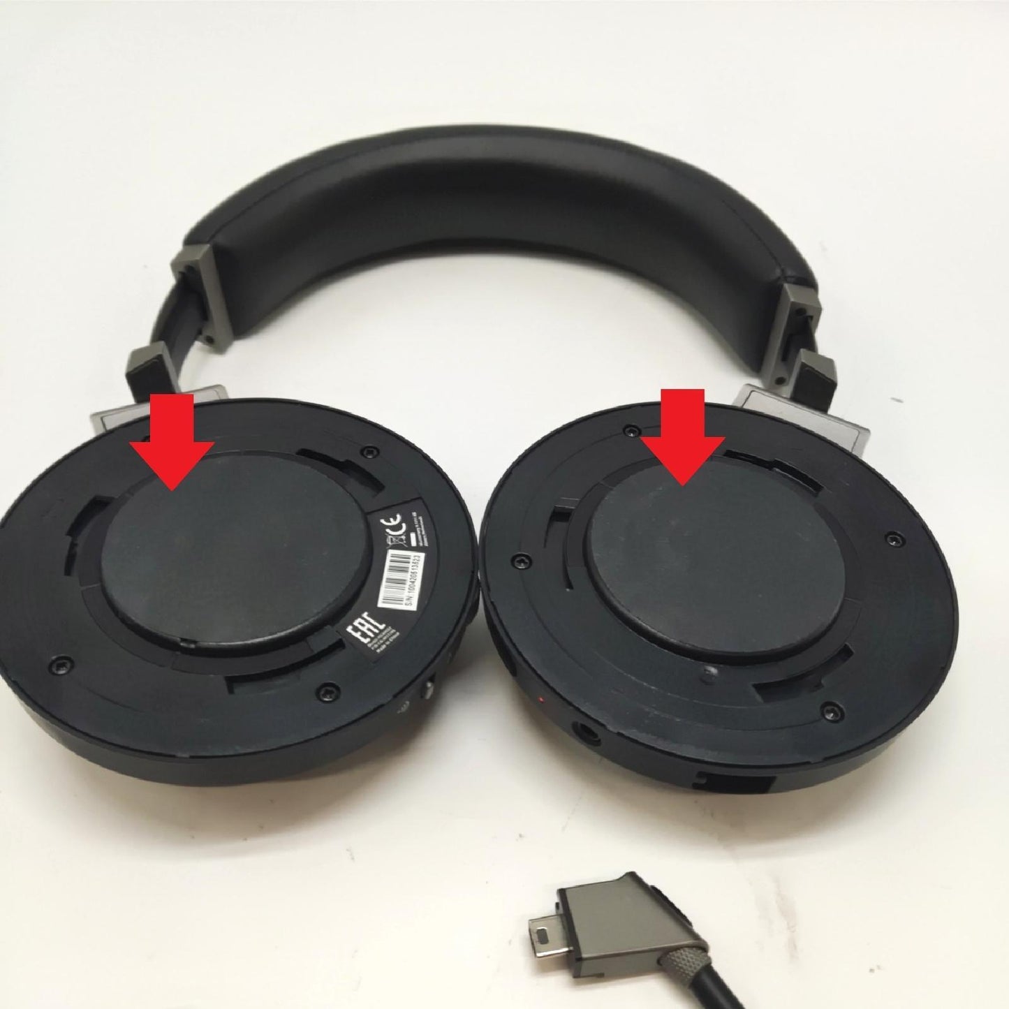 Corsair Gaming Headset RGB Kabellos 7 1 Surround Sound Ohne Ohrpolster
