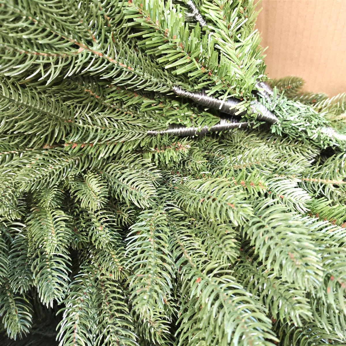 Black Box Trees Asbury Künstlicher Weihnachtsbaum – H155 x Ø109 cm – Grün