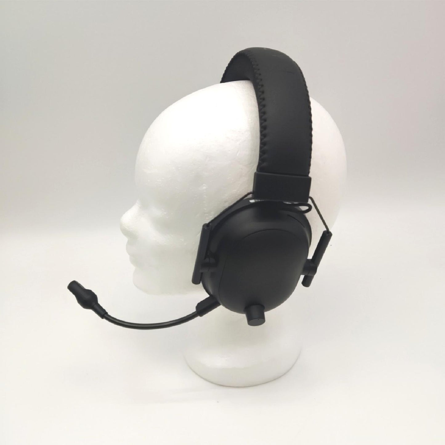 Razer BlackShark V2 Pro Kabelloses Gaming Headset ohne Ohrpolster Dongle