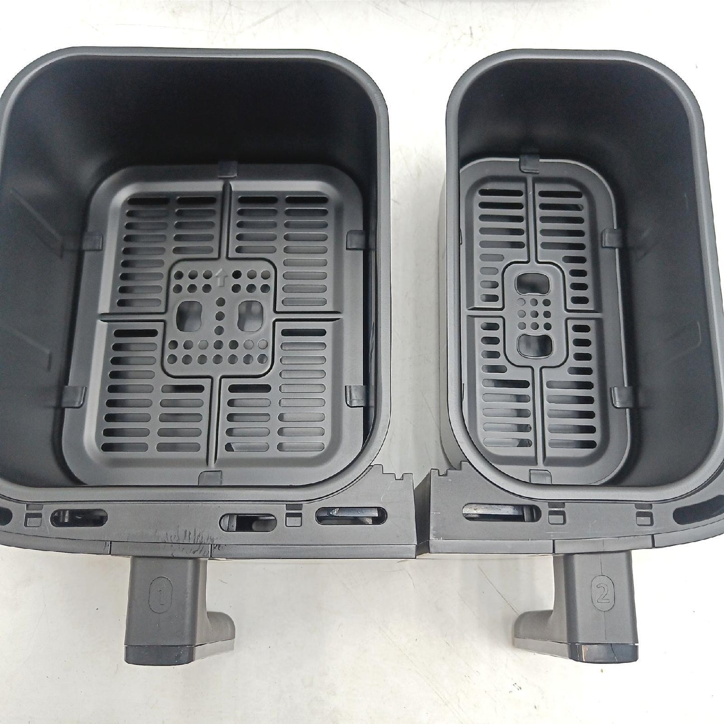 Cecotec Heißluftfritteuse 9 L CecoFry Advance Double. 2850 W, Kompakte, Digitale und ölfreie Diätfritteuse, zwei Körben mit Doppelter Temperatur und PerfectCook-Technologie