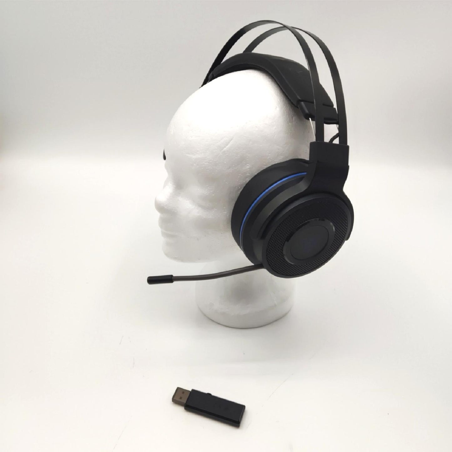 Razer Thresher 7.1 für PlayStation  Wireless Gaming Headset Defekt startet nicht