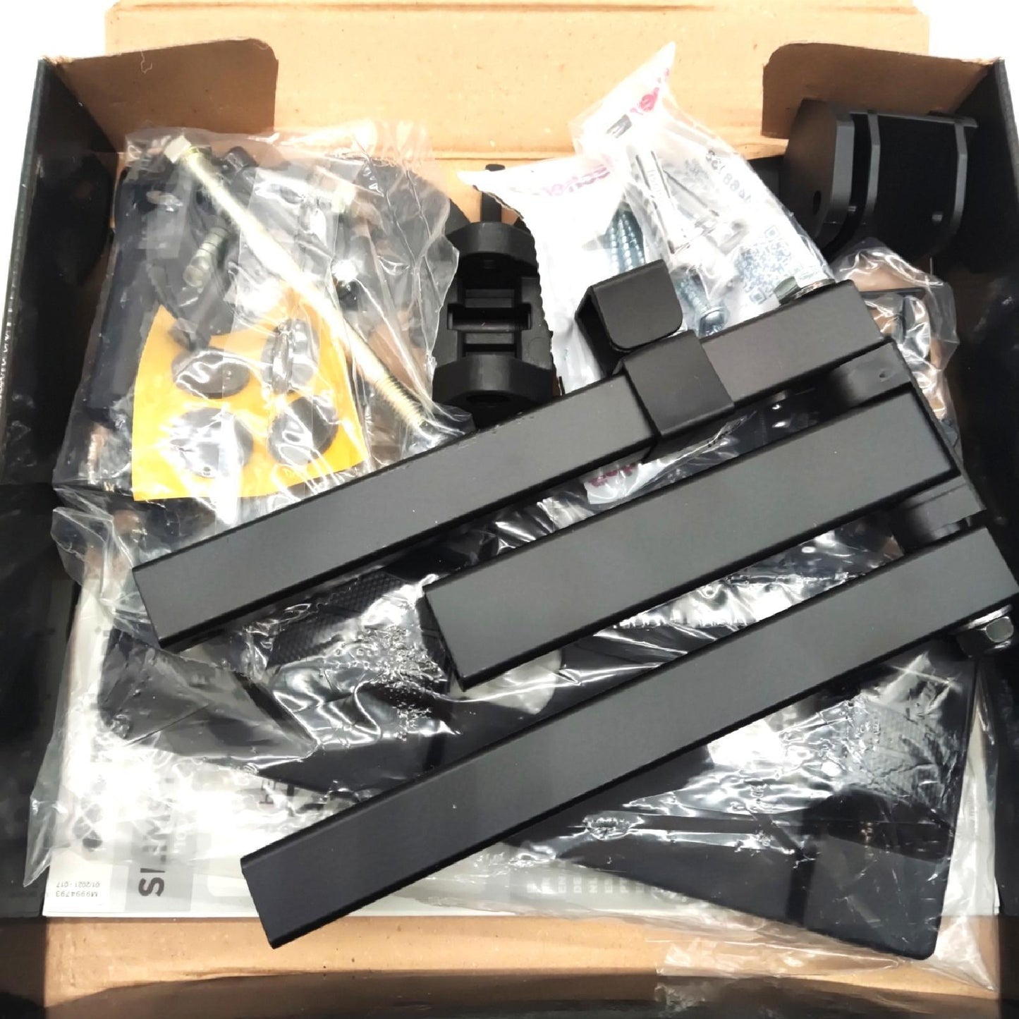 Meliconi Slimstyle Plus 100-200 Spin SDR, doppelarmige Wandhalterung für 14''-43''-Flachbildschirm-TVs, horizontal und vertikal schwenkbar, VESA 75-100-200x100, doppelarmig, Farbe schwarz
