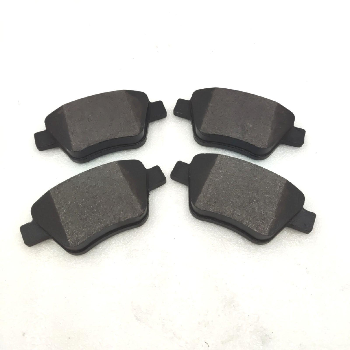 Brembo Bremsbelag Verschleißteile Bremsbelag hinten P 85