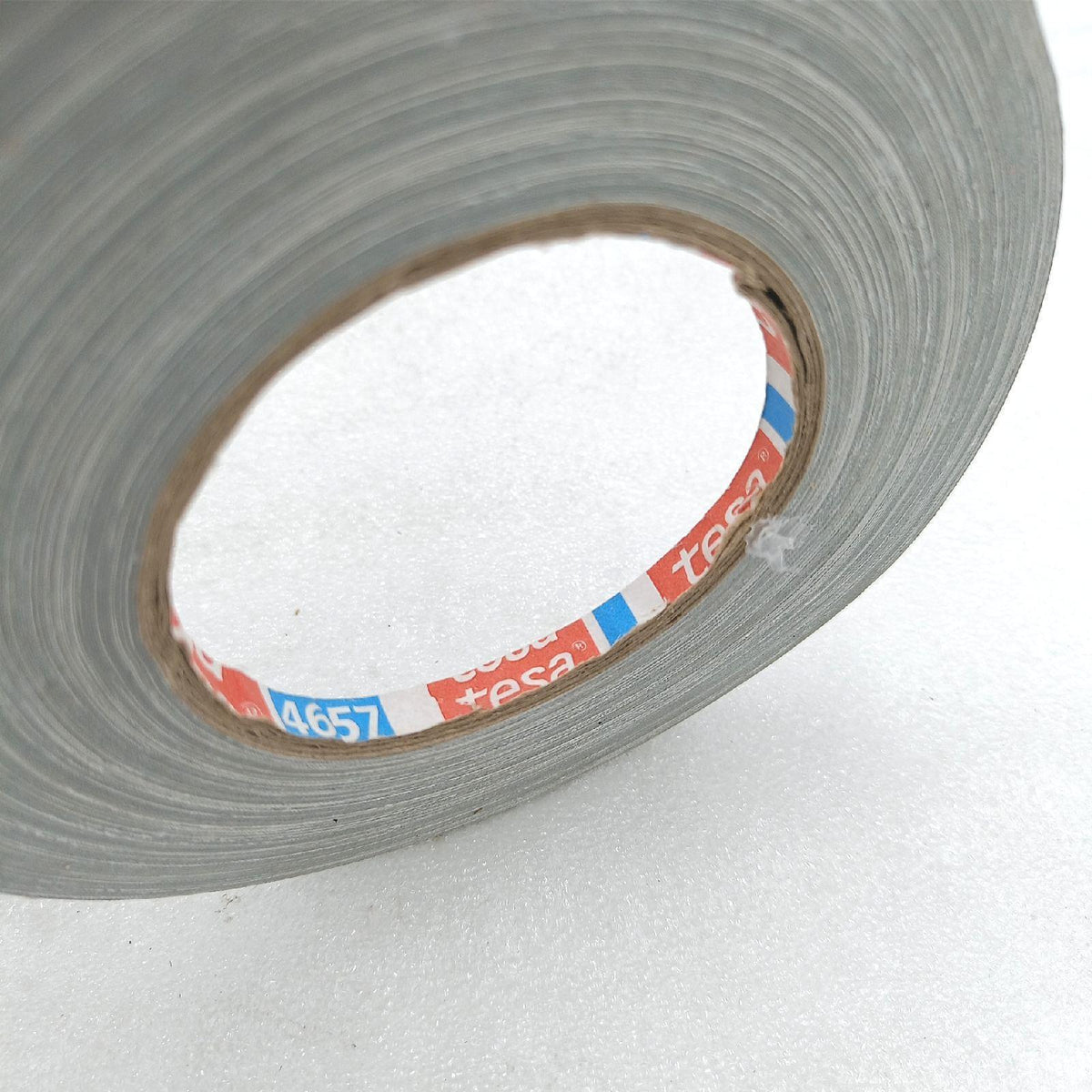Tesa T4657650 Klebeband 4657  50 m x 6 mm  Grau