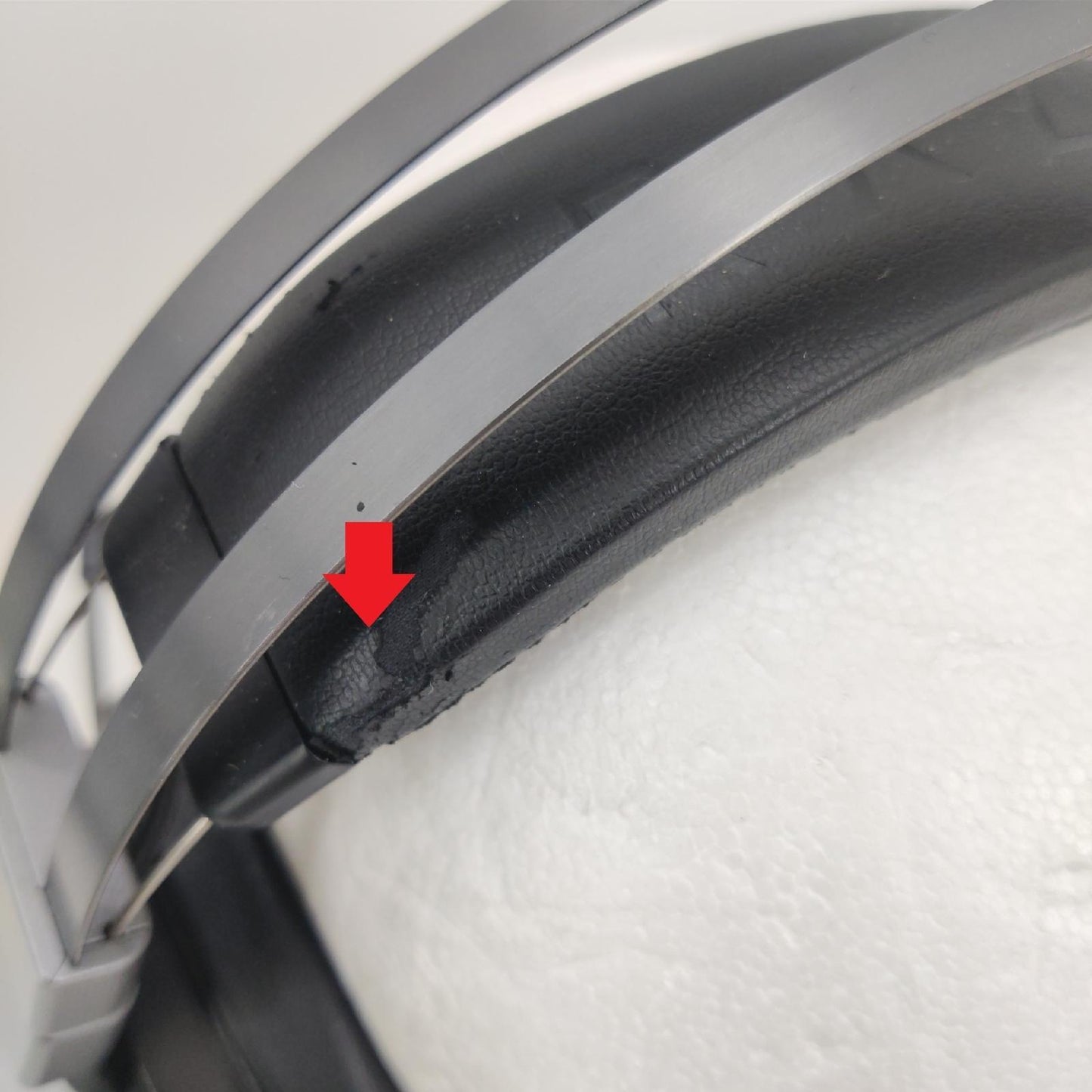 Razer Nari Ultimate Gaming-Headset THX-räumliches Audio Kühl-Gel-infundier ultimatives Gaming-Erlebnis
