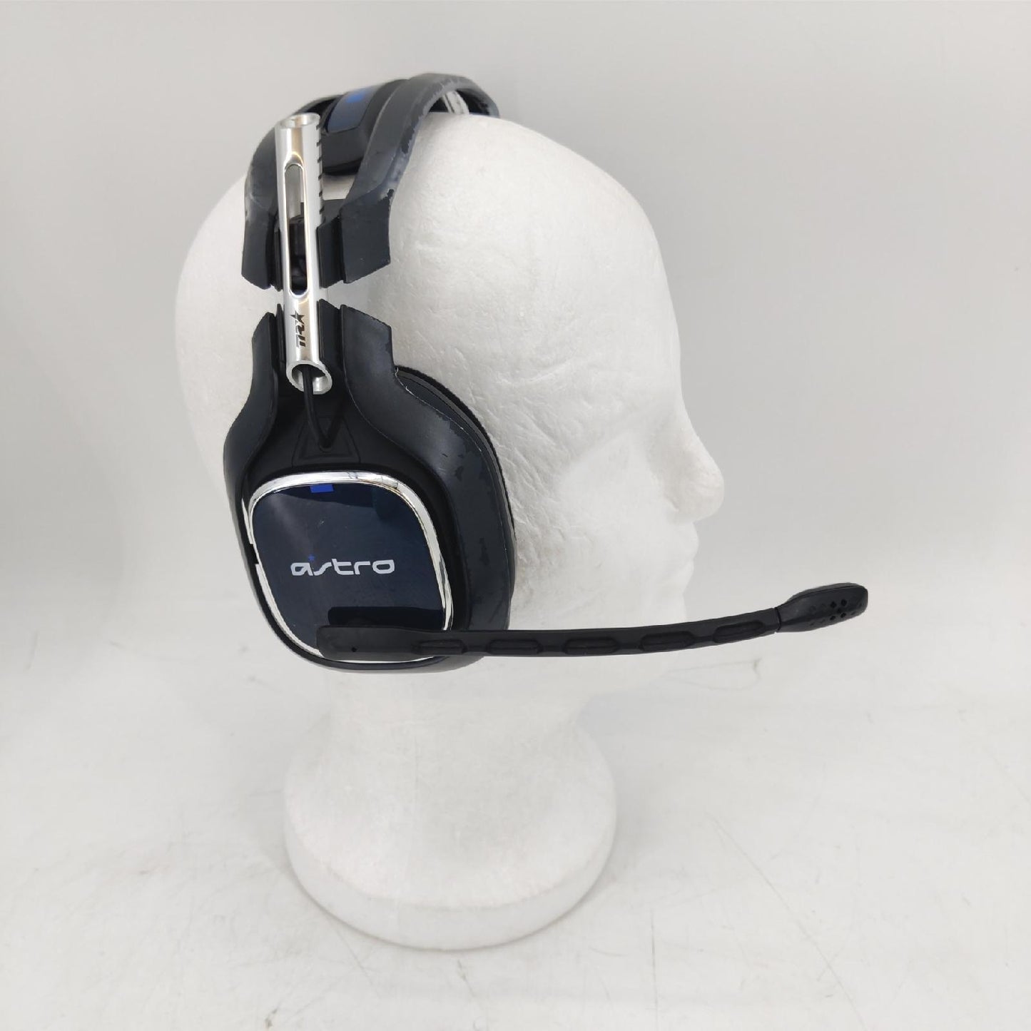 ASTRO Gaming A40 TR Gaming-Headset mit Kabel, ASTRO Audio V2, Dolby ATMOS, 3,5mm Anschluss, Austauschbares Mikrofon, für Xbox X|S, Xbox One, PC, Mac, Nintendo Switch - Schwarz/Rot