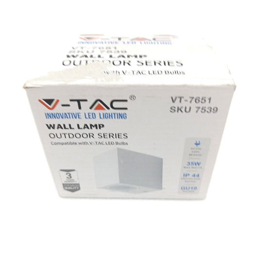 Lampenfassung Wall Light Leuchte Beleuchtung quadratisch Aluminium weiß modern elegant für Lampen