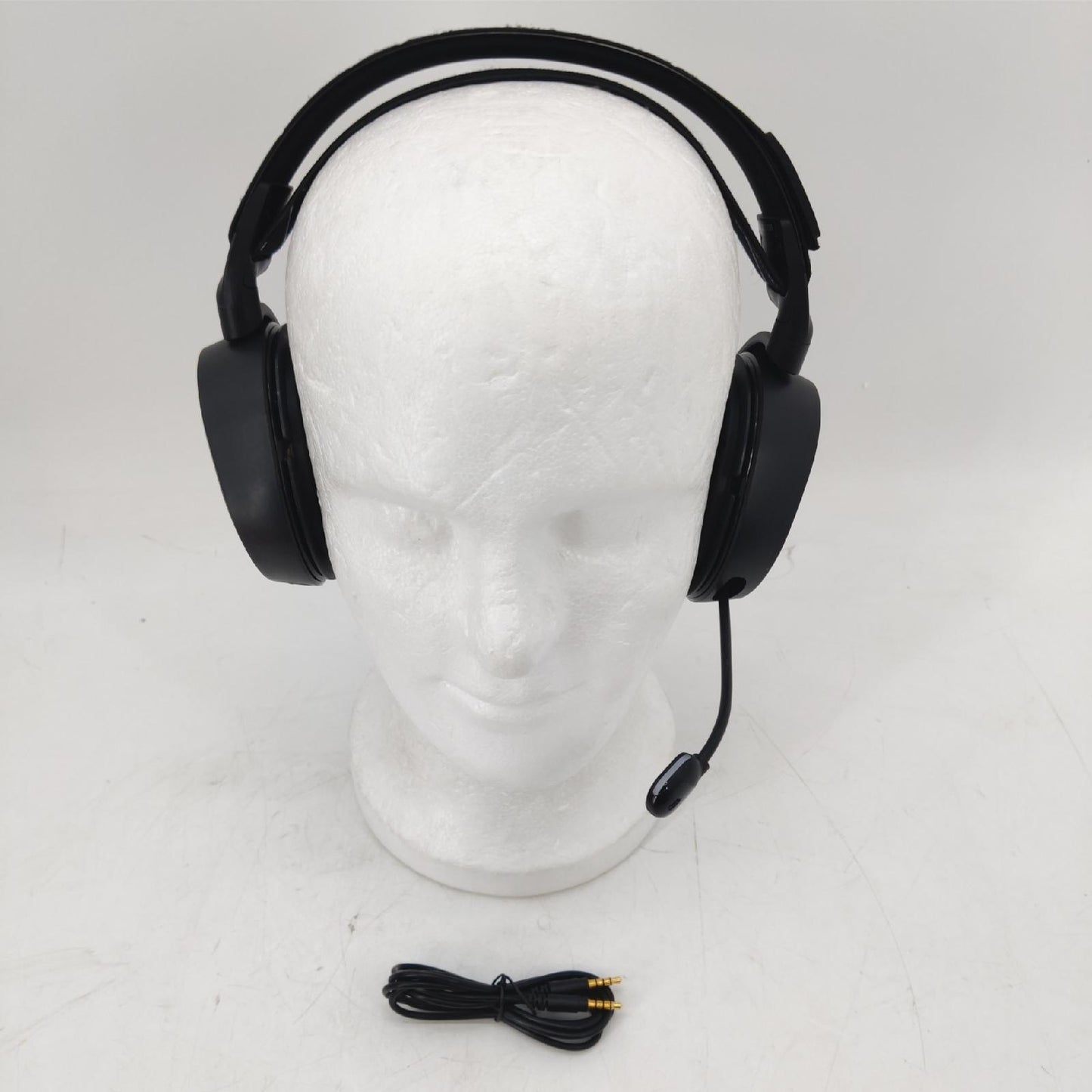 SteelSeries Arctis 9 Dual Wireless Gaming Headset gebraucht ohne Ohrpolster Transmitter Lad