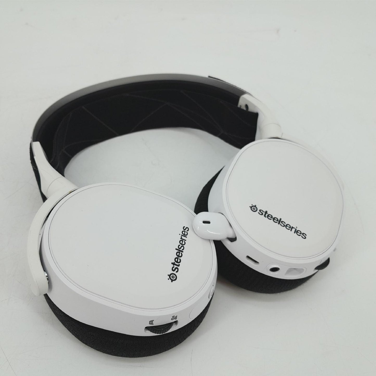 SteelSeries Arctis 7 Gaming Headset drahtlos DTS Headphone:X energiegeladen