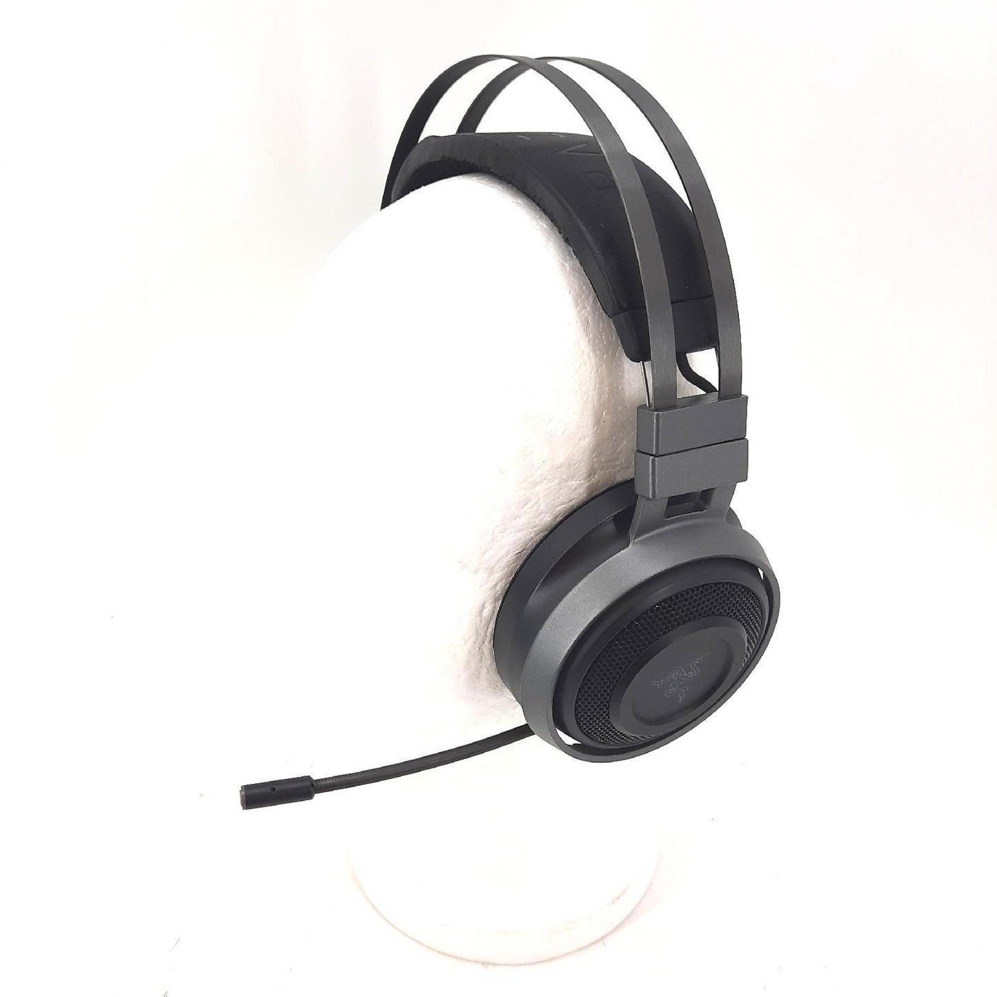 Razer Nari Ultimate: Gaming-Headset mit THX-räumlichem Audio, Kü - Unvollständig