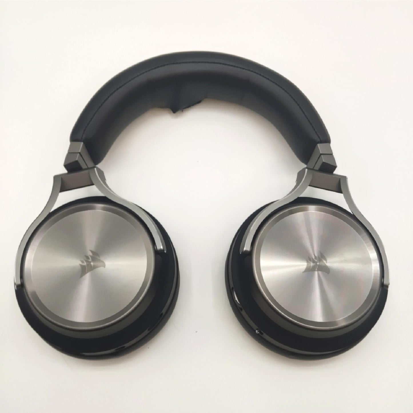 Corsair Virtuoso RGB Wireless SE High Fidelity Gaming Headset Kopfpolster beschädigt ohne Dongle