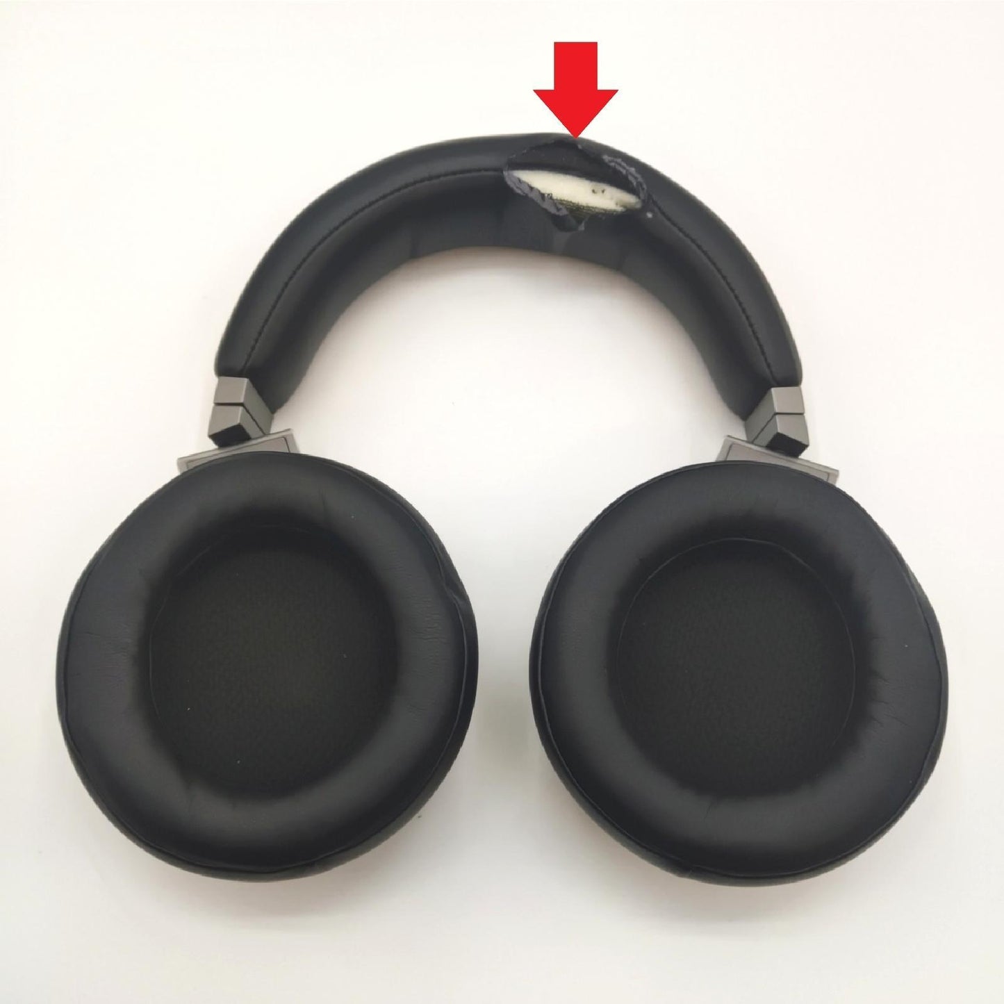 Corsair Virtuoso RGB Wireless SE High Fidelity Gaming Headset Kopfpolster beschädigt ohne Dongle