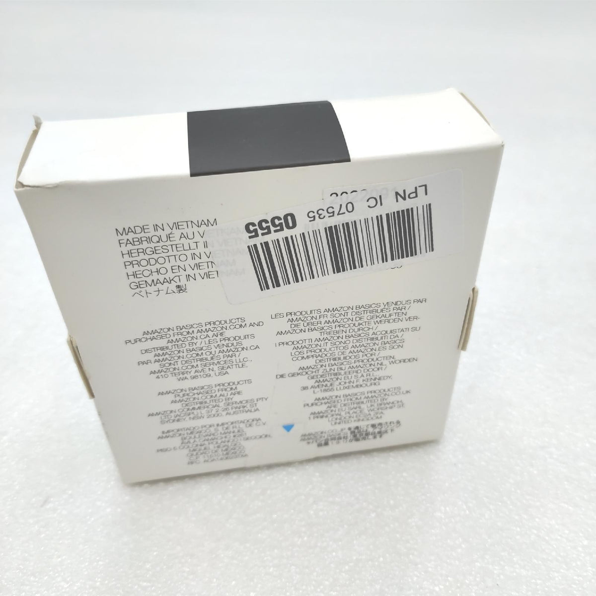 Amazon Basics 15W Qi-zertifiziertes kabelloses Ladepad iPhone 16/15/14/13/12/11/X  Samsung - mit USB-Kabel Netzteil nicht im Lieferumfang enthalten - Schwarz