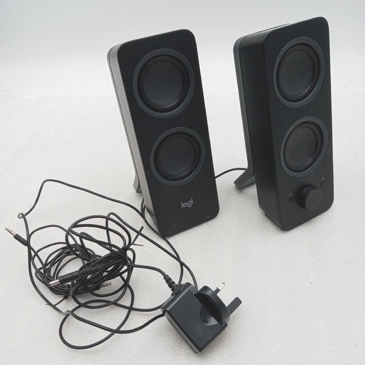 Logitech Lautsprecher Audiozubehör Z207 Bluetooth Stereo Klangqualität kabellos für PC